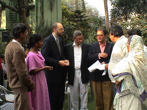 Dr. Jeffrey D. White met cancer patients at the PBHRF clinic in Kolkata