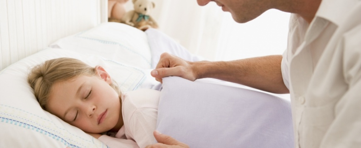 Как правильно будить ребенка?