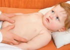Что делать, если у ребенка болит живот?