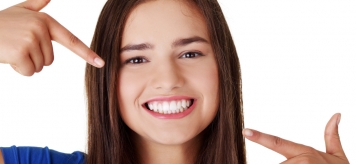 Отбеливание зубов в домашних условиях: мифы и реальность