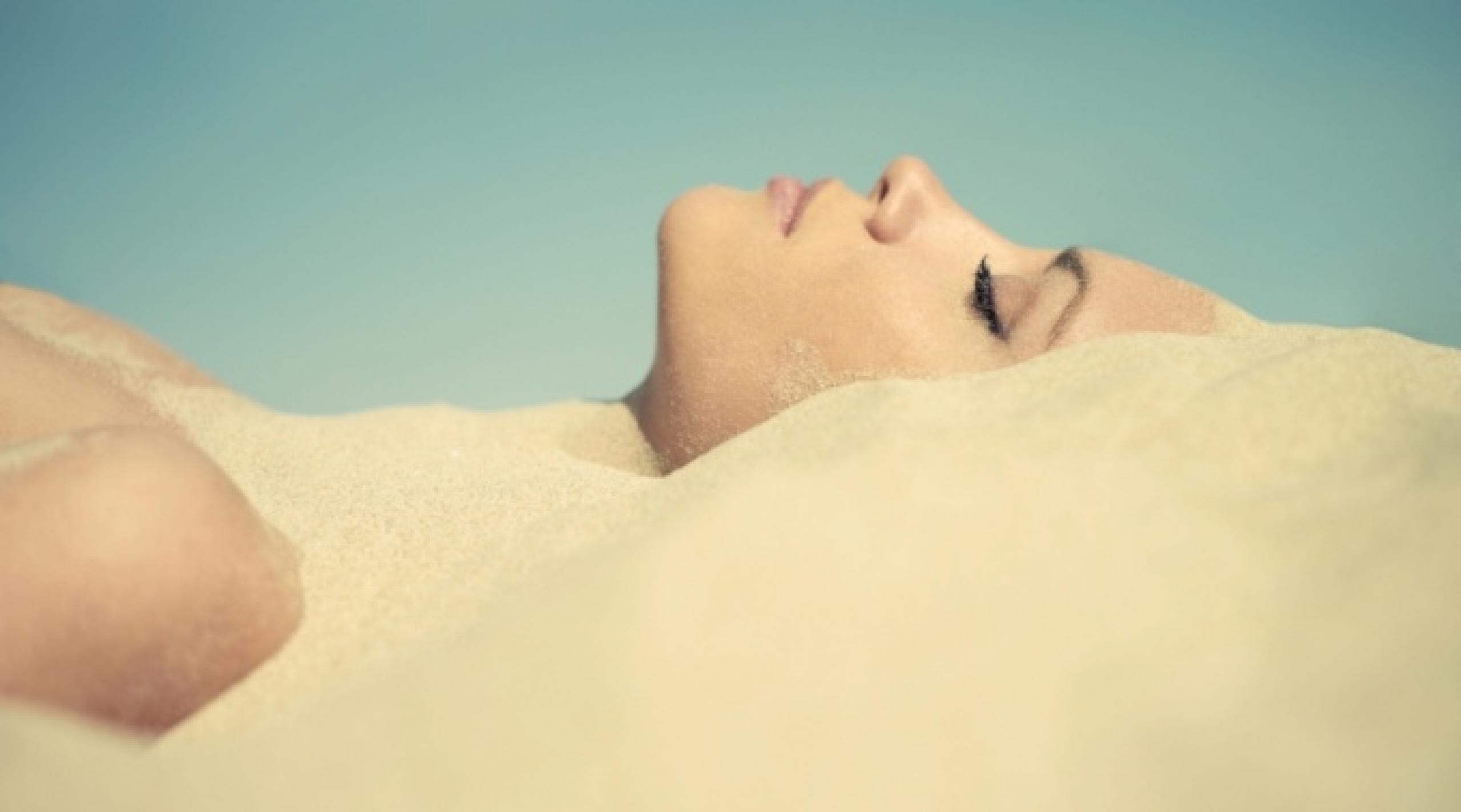 Песочные ванны – псаммотерапия и для кого предназначена