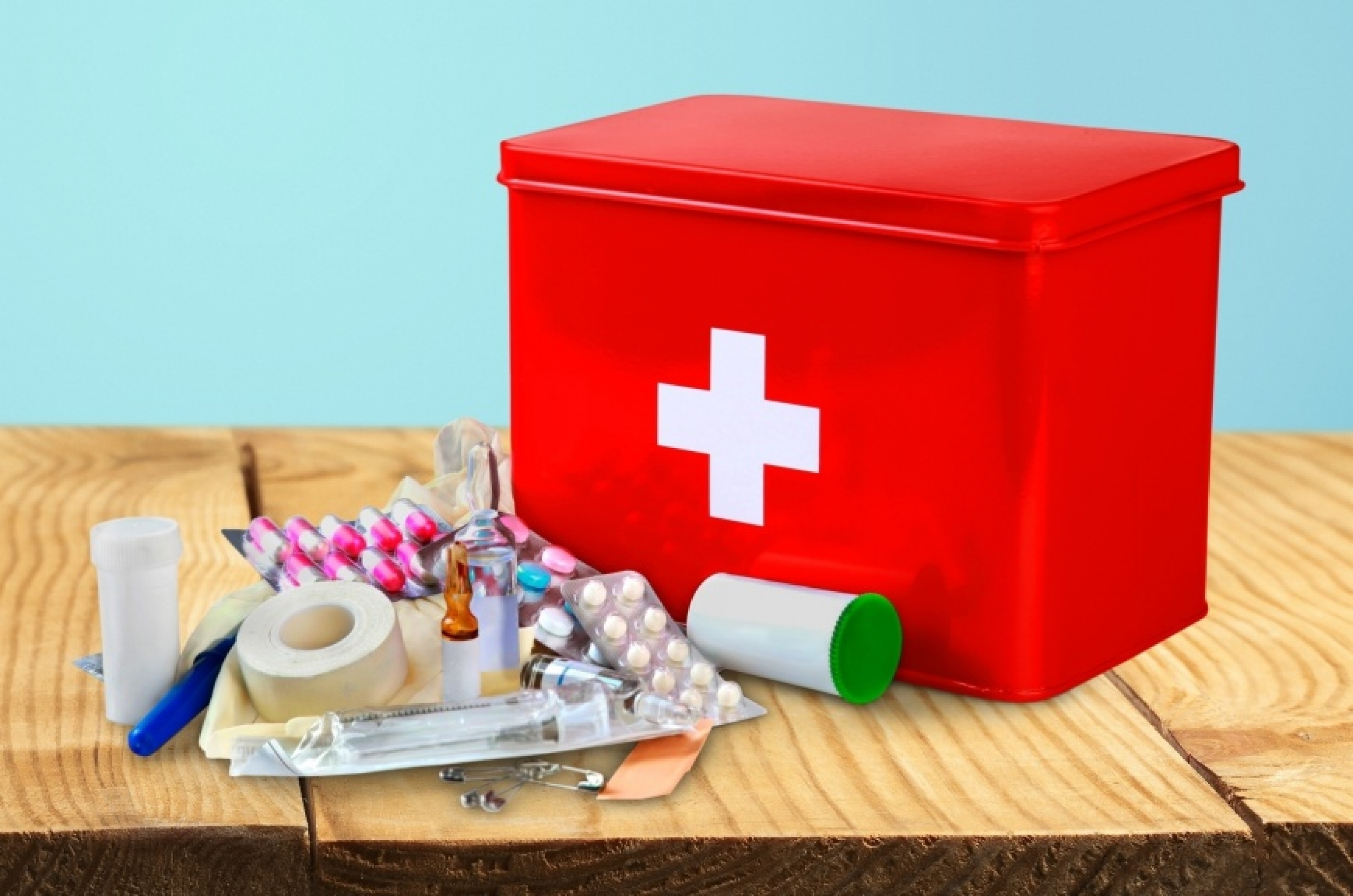 Аптечка в отпуск: какие лекарства взять на море