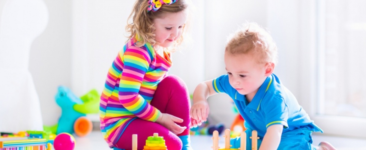 Развивающие игрушки для детей от 1 до 3 лет: как увлечь непоседу