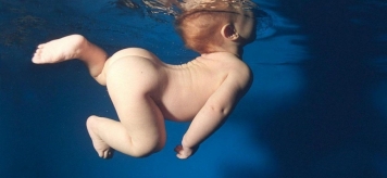  Первое погружение: методика обучения новорожденных плаванию