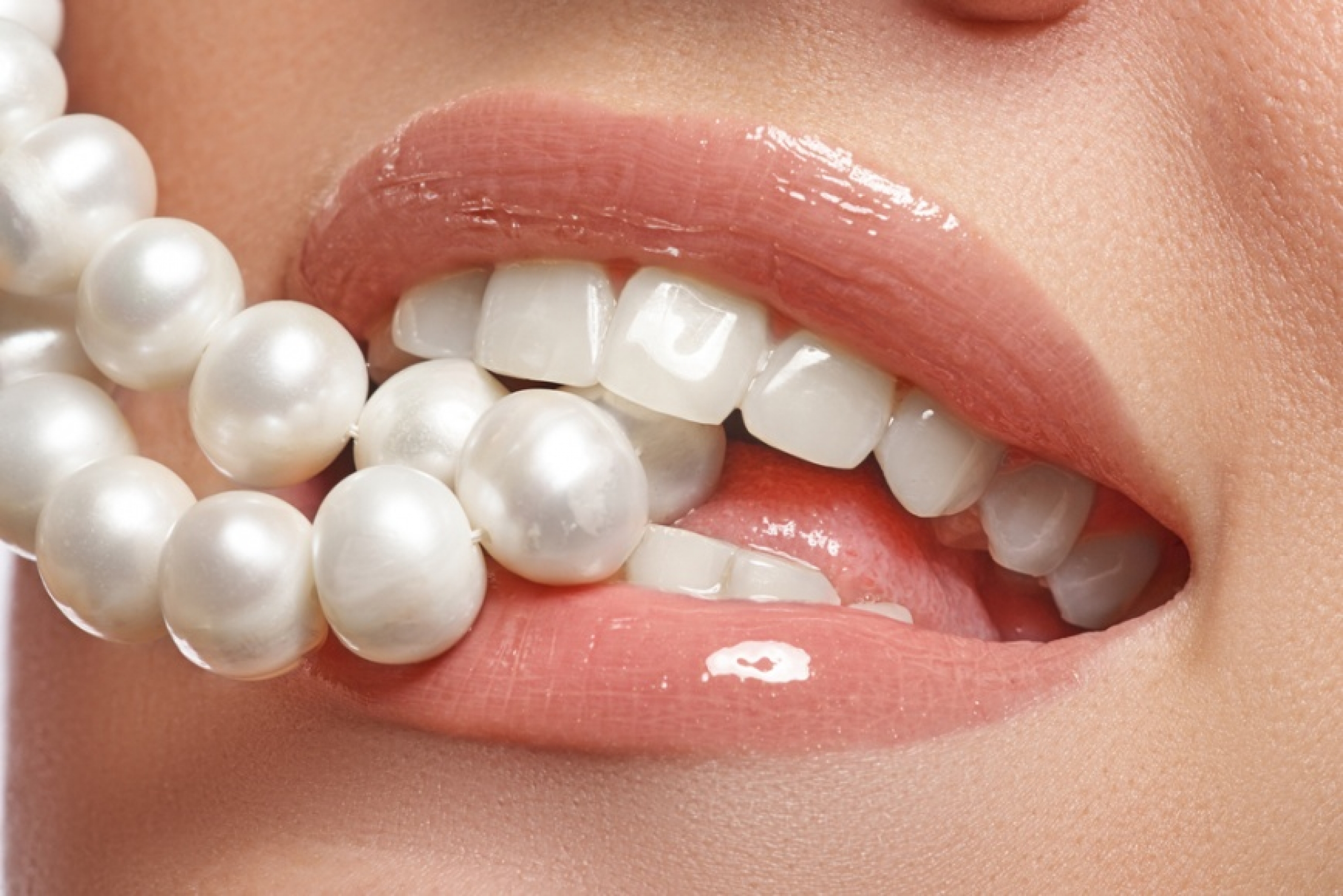 Жемчужные зубки: секреты вашего стоматолога
