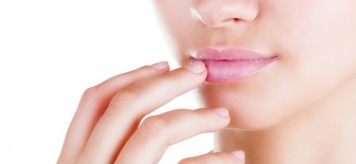 Народные средства лечения герпеса на губах