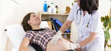 Можно ли посещать стоматолога во время беременности