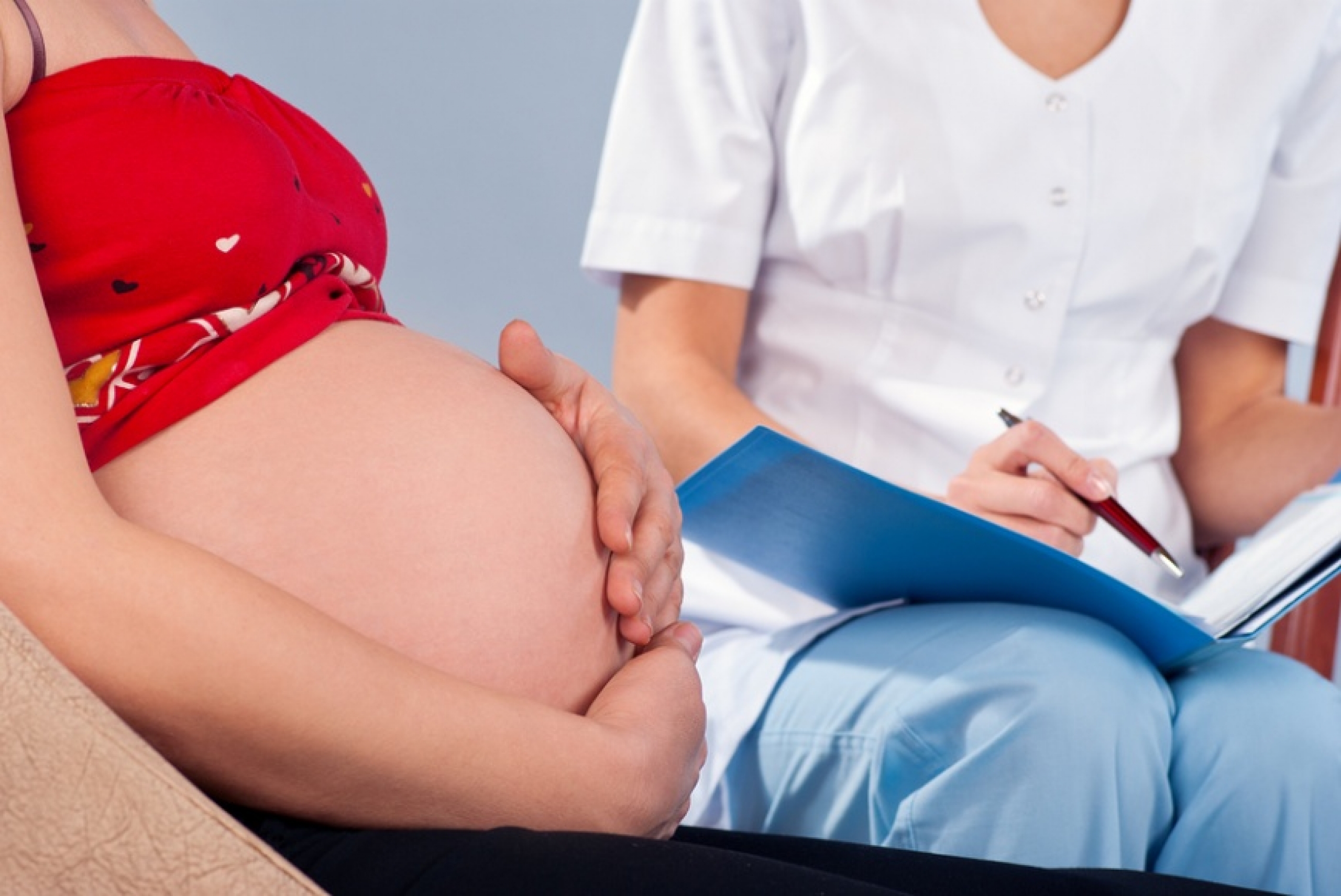 Миома матки у беременной: сильна ли опасность?