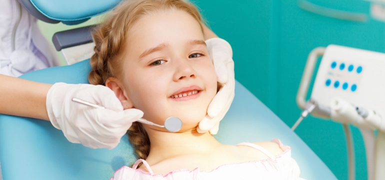 Что делает детский стоматолог