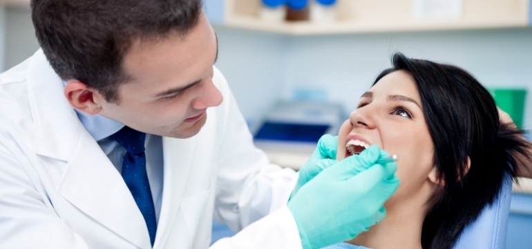 Процесс удаления нерва зуба