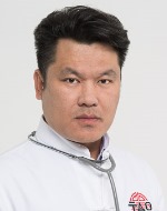 Чжан Цзыцян: Рефлексотерапевт